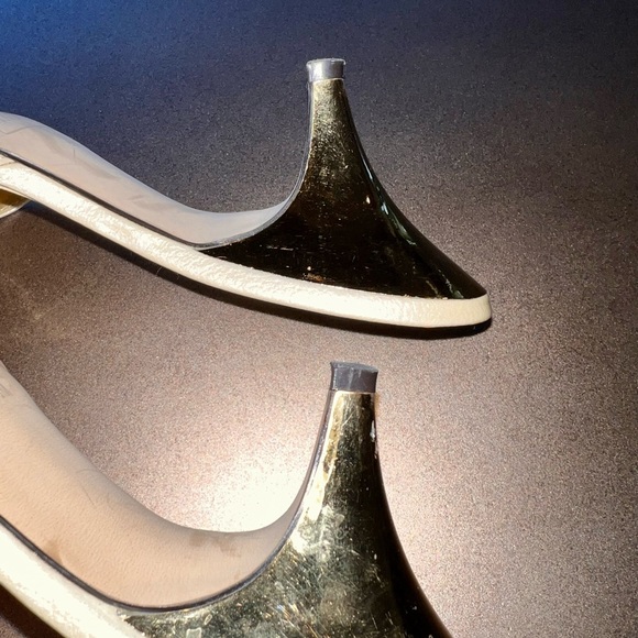 Harold’s 6.5 Gold Heel Slip-On Heels - Picture 6 of 13